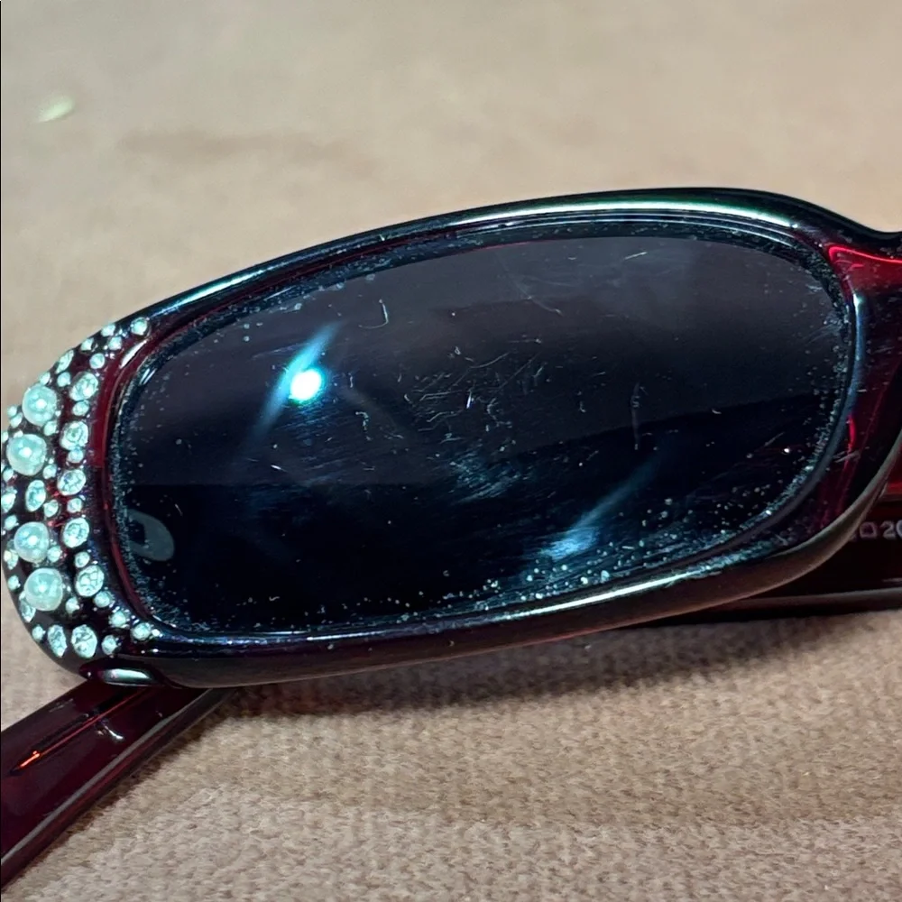 Vintage Fossil Red dazzle small frame y2k style sunglasses iconic statement